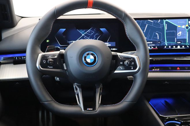 BMW i5 i5 M60 xDrive 601 ch  4p Noir de 2023