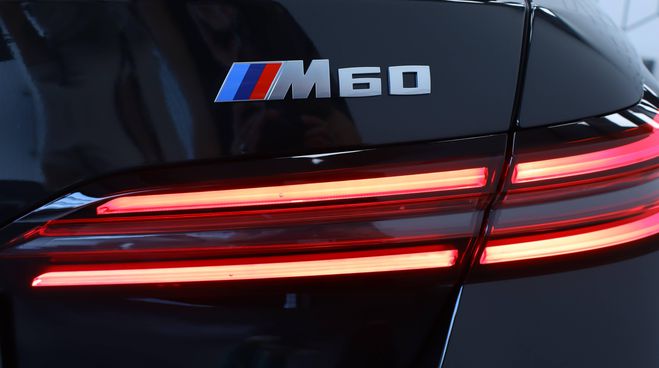 BMW i5 i5 M60 xDrive 601 ch  4p Noir de 2023