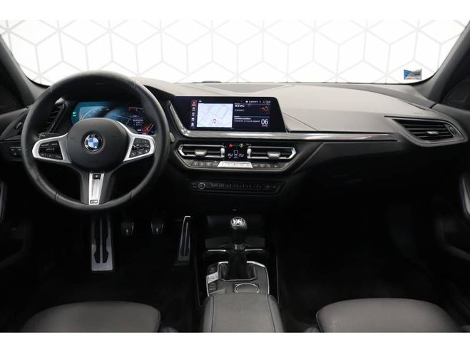 BMW Serie 1 118i 136 ch M Sport gris de 2023