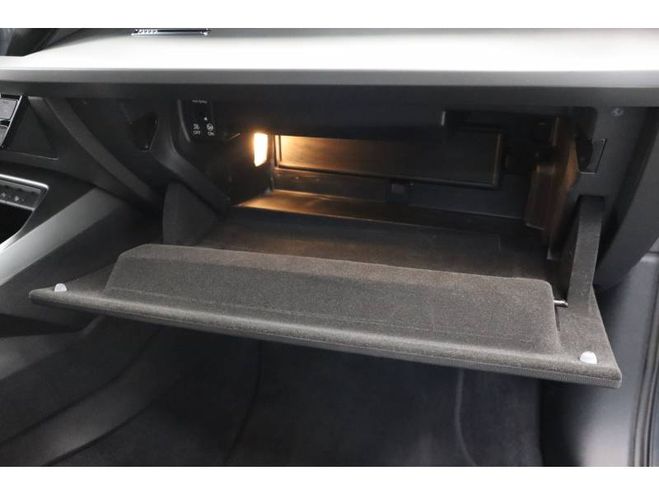 Audi A3 Sportback 35 TFSI Mild Hybrid 150 S tron gris de 2021