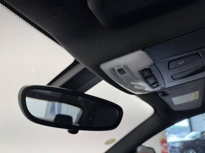 BMW Serie 2 Coupe 218d 150 ch BVA8 Sport blanc de 2017