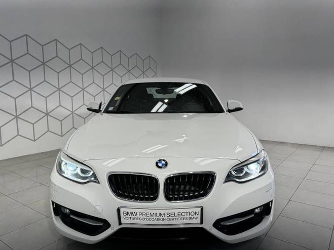 BMW Serie 2 Coupe 218d 150 ch BVA8 Sport blanc de 2017