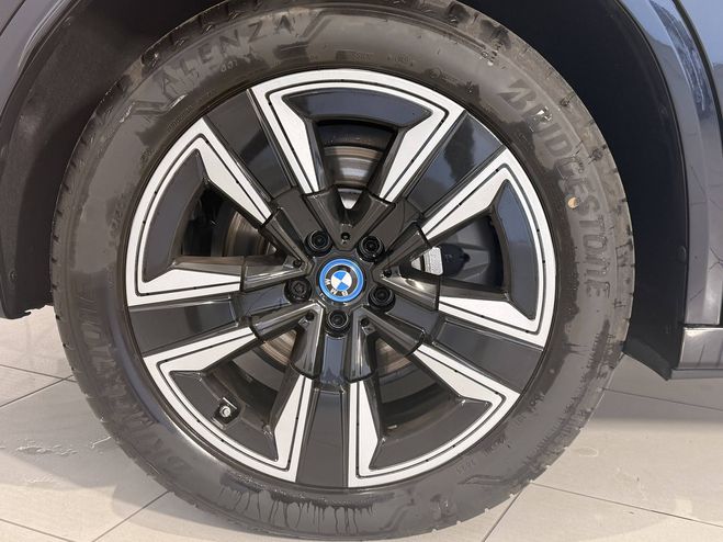 BMW IX iX3 M Sport 286 ch Inspiring 5p CARBONSCHWARZ METALLIC de 2024