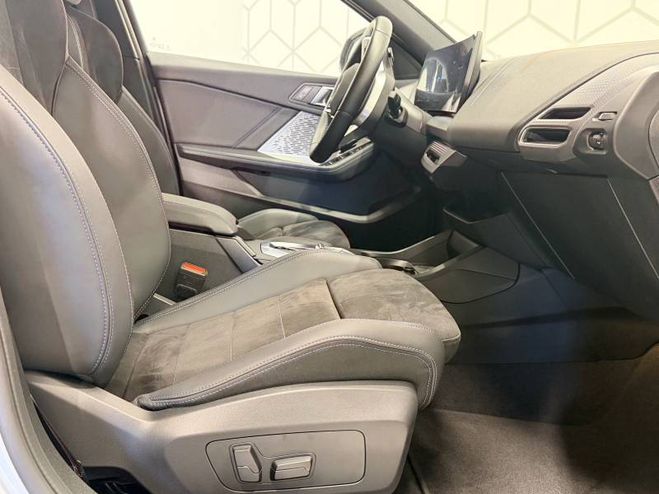 BMW Serie 1 120 170 ch DKG7 M Sport gris de 2025
