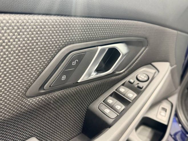 BMW Serie 3 318d 150 ch BVA8 Business Design bleu de 2019