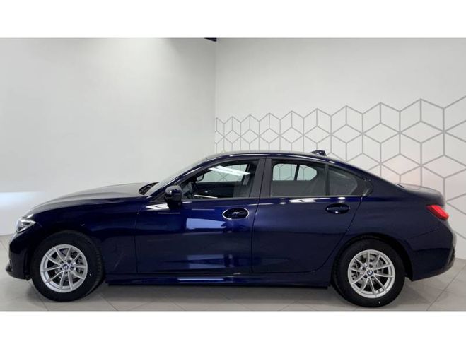 BMW Serie 3 318d 150 ch BVA8 Business Design bleu de 2019