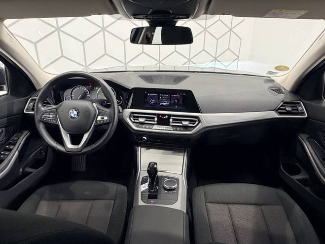 BMW Serie 3 318d 150 ch BVA8 Business Design bleu de 2019