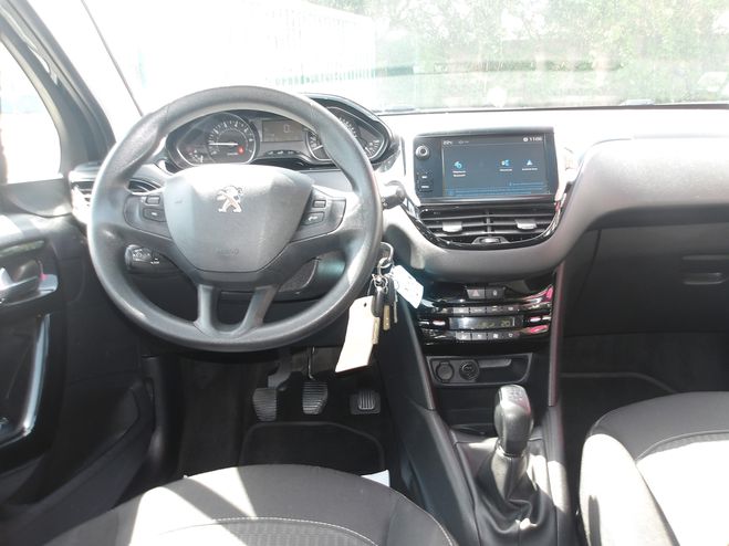 Peugeot 208 1.2 PURETECH 82CH ALLURE 5P NOIR de 2017