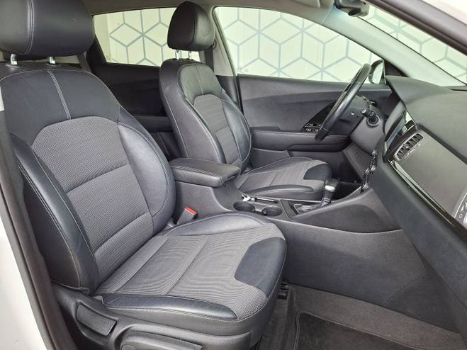 Kia Niro 1.6 GDi Hybride 141 ch DCT6 Design blanc de 2019