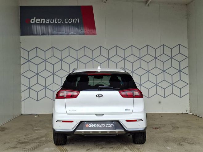 Kia Niro 1.6 GDi Hybride 141 ch DCT6 Design blanc de 2019