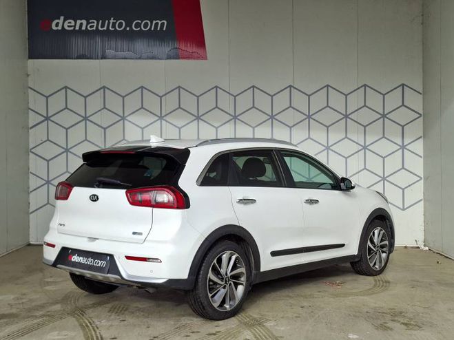 Kia Niro 1.6 GDi Hybride 141 ch DCT6 Design blanc de 2019