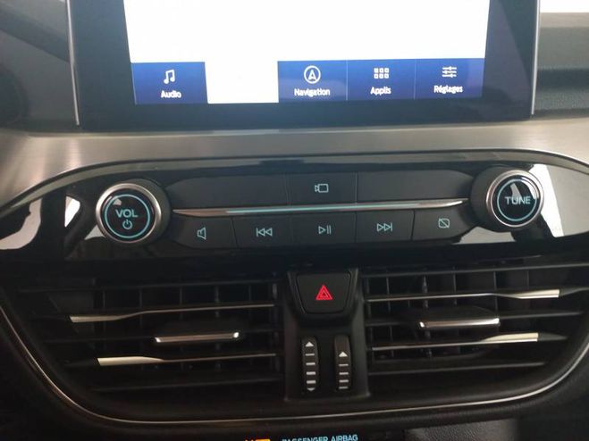 Ford Kuga 1.5 EcoBoost 120 BVM6 Titanium gris de 2021