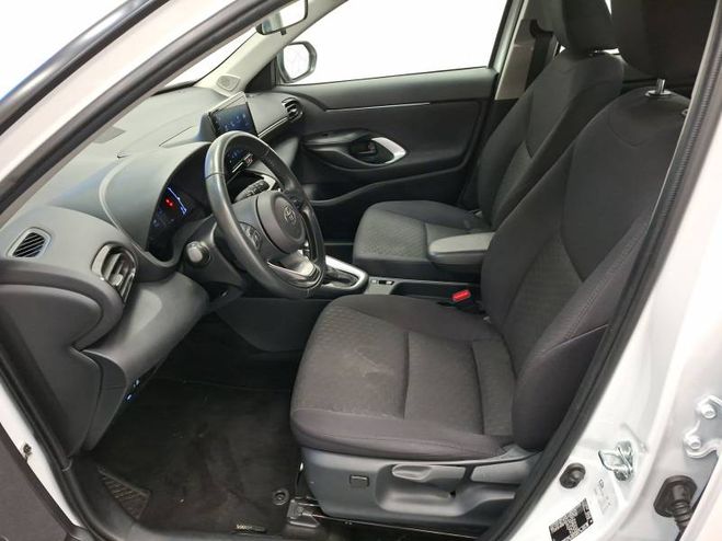 Toyota Yaris Cross Hybride 116h 2WD Dynamic Business  blanc de 2024