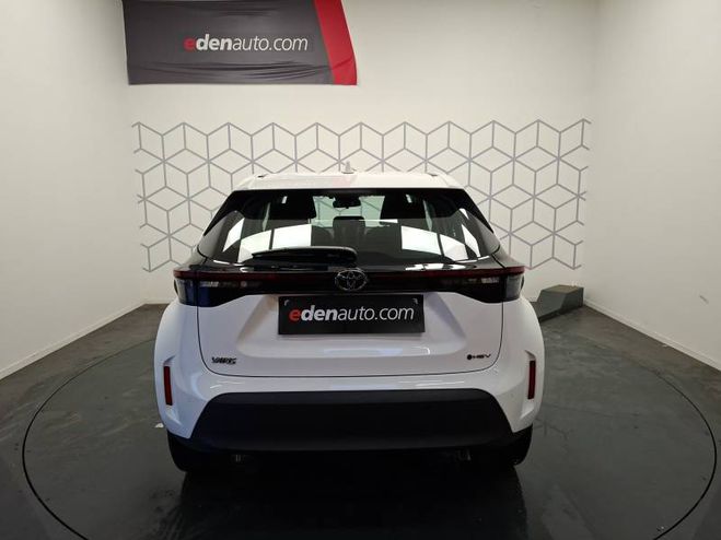 Toyota Yaris Cross Hybride 116h 2WD Dynamic Business  blanc de 2024