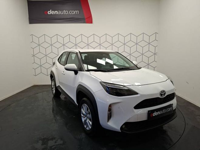 Toyota Yaris Cross Hybride 116h 2WD Dynamic Business  blanc de 2024