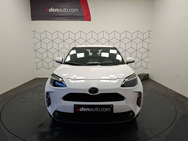 Toyota Yaris Cross Hybride 116h 2WD Dynamic Business  blanc de 2024