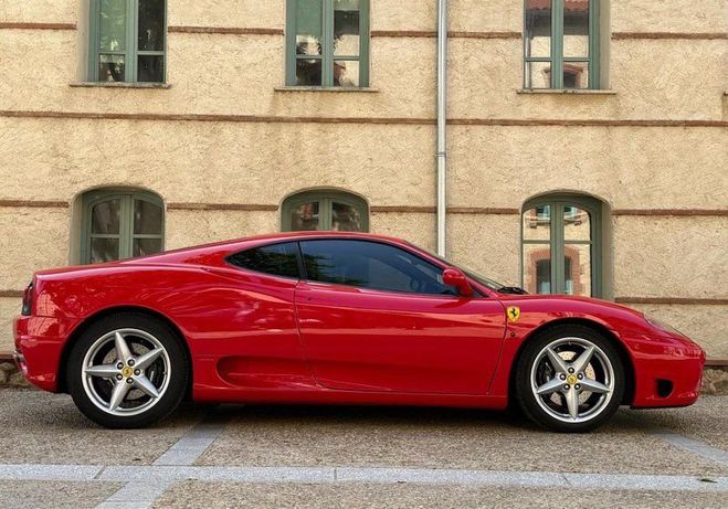 Ferrari 360 Modena V8 400 ch bo�te m�canique Rouge de 2000