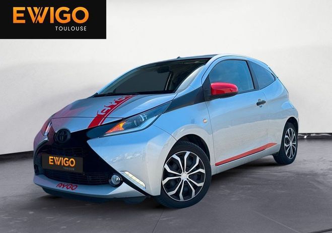 Toyota Aygo 1.0 vvti 70ch xplay xshift bva Gris de 2017