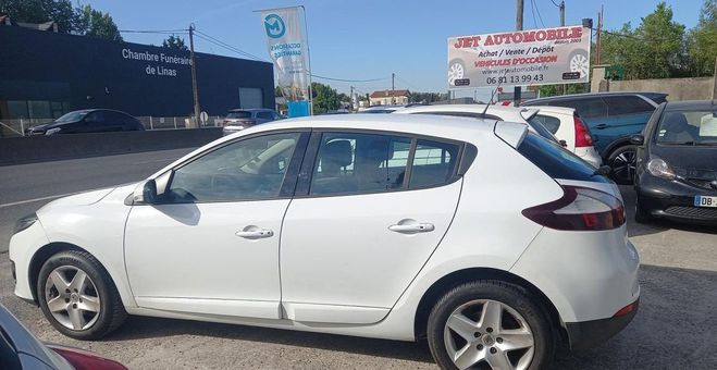 Renault Megane III (2) 1.5 DCI 110 BUSINESS Blanc de 2015