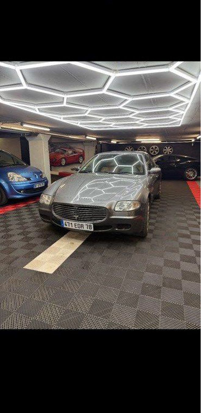 Maserati Quattroporte  Gris de 2005