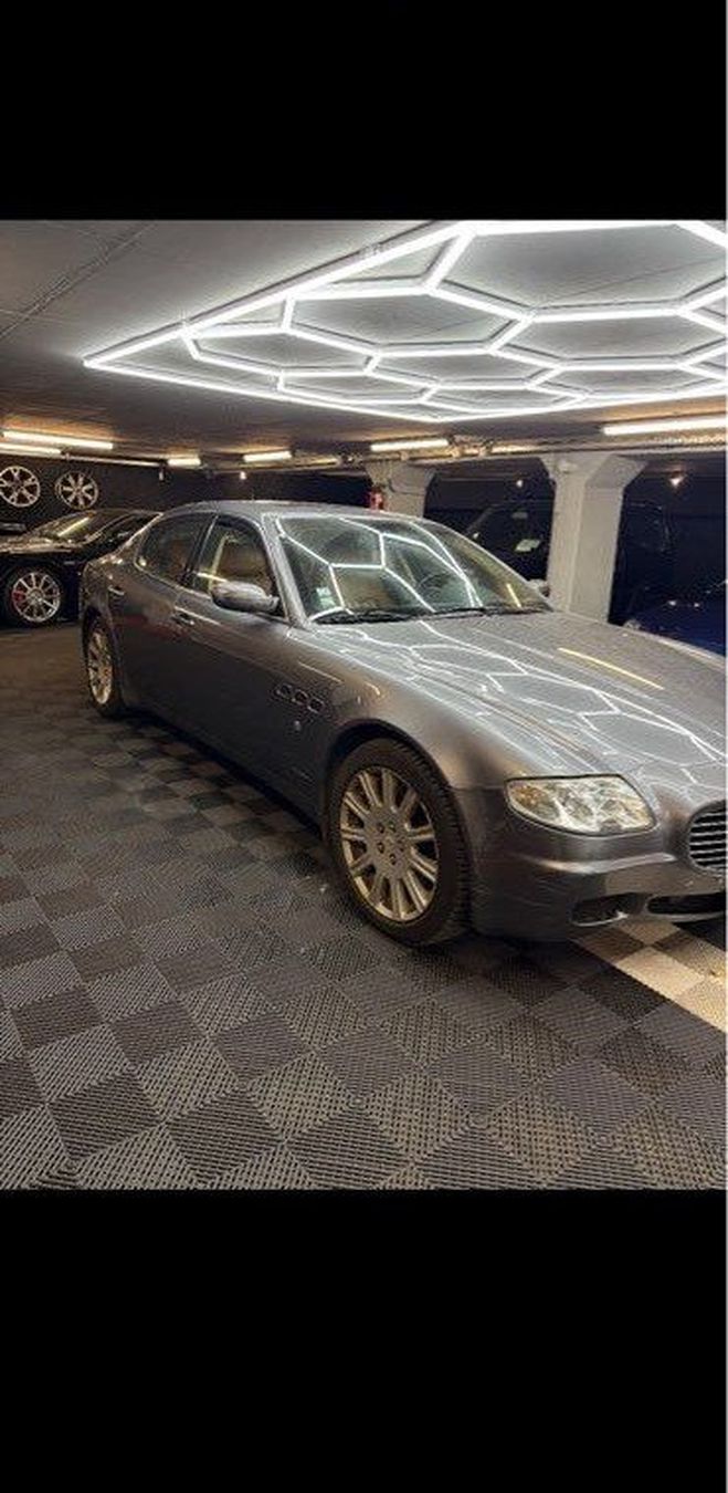 Maserati Quattroporte  Gris de 2005