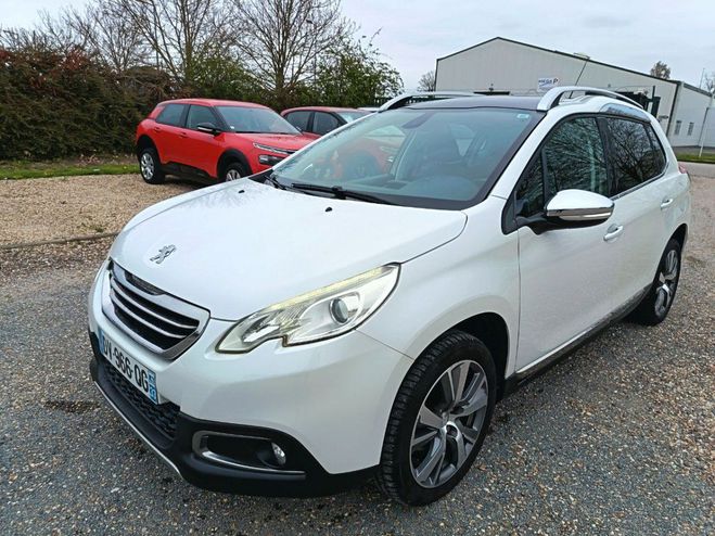 Peugeot 2008 1.2 PureTech 110ch F�line Titane S&S Blanc de 2015