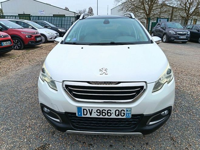 Peugeot 2008 1.2 PureTech 110ch F�line Titane S&S Blanc de 2015