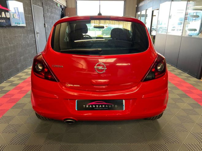 Opel Corsa 1.4 Twinport 100 CV Color Edition Rouge de 2012