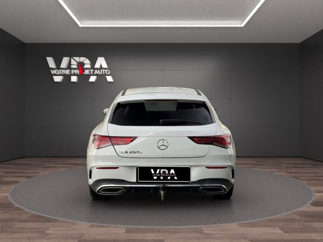 Mercedes Classe CLA Classe II (C118) 250e AMG Line 8G-DCT -  Blanc de 2022