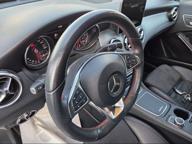 Mercedes Classe GLA CLASSE - 250 211CH FASCINATION 4MATIC 7G Gris de 2020