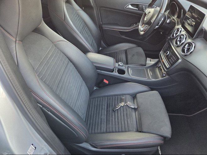 Mercedes Classe GLA CLASSE - 250 211CH FASCINATION 4MATIC 7G Gris de 2020