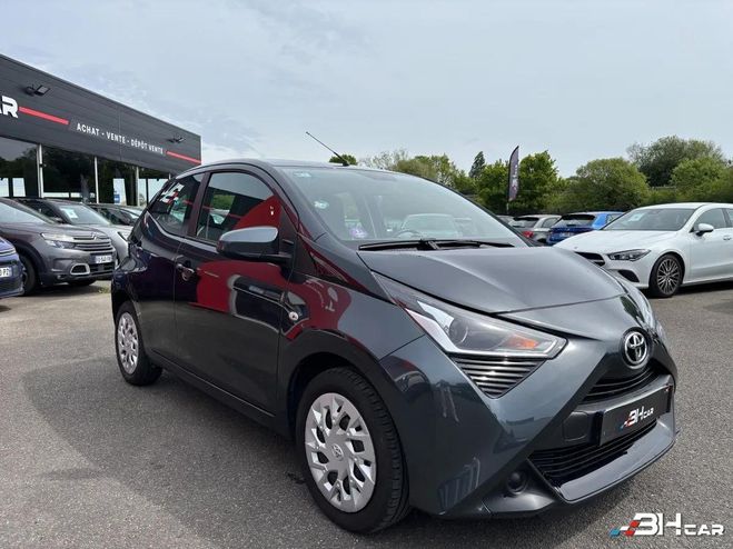 Toyota Aygo 1.0 VVTI 70 X-PLAY Gris de 2020