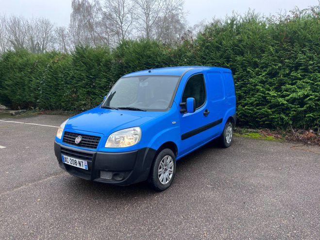 Fiat Doblo (Financement possible) 1.6 GNV Bleu de 2009