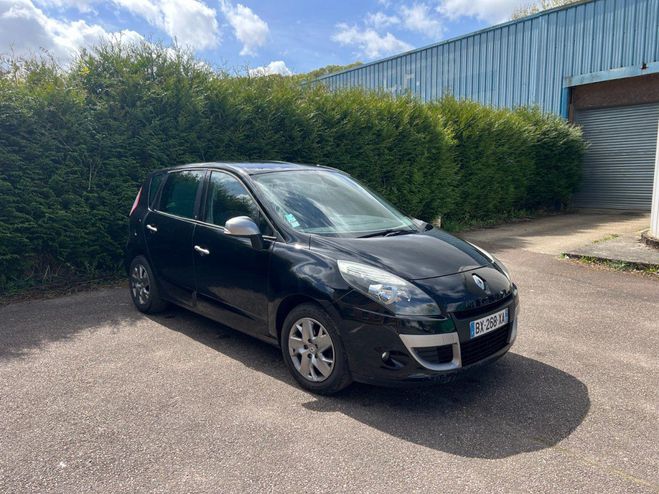 Renault Scenic III (Financement possible) 1.6 dCi 130cv Noir de 2011