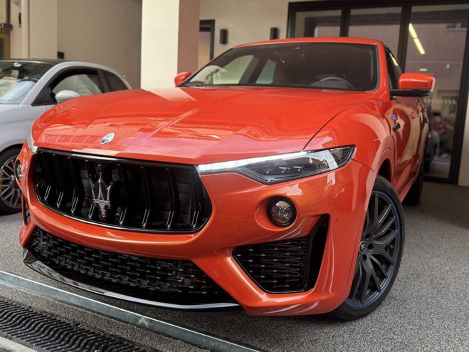 Maserati Levante 3.0 V6 430 CV F TRIBUTO DEVIL ORANGE de 2025
