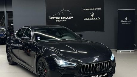 Maserati Ghibli 3.0 V6 350ch GranSport 256g 2019 d'occasion a Aix-en-Provence (13)