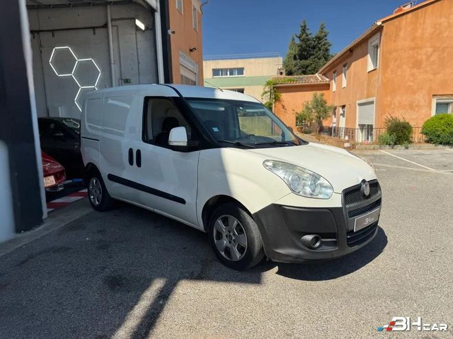 Fiat Doblo Vu FOURGON 1.3 MJT 90cv / CLIM / ATTELAG Blanc de 2015