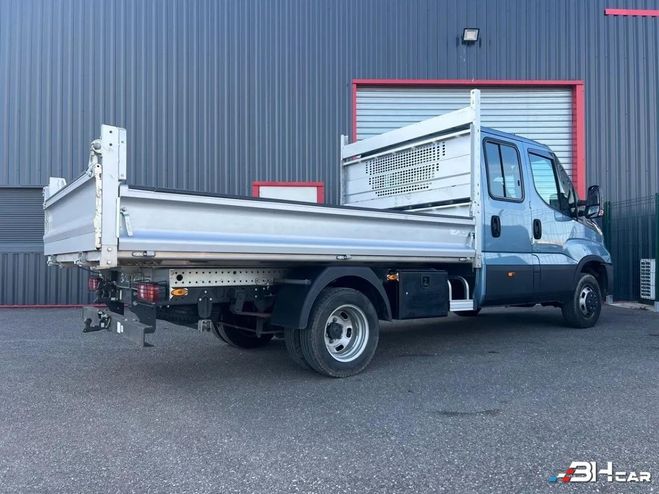 Iveco Daily Vu III - CCb 4 Portes - 3.0 210ch 35C21H Bleu de 2022
