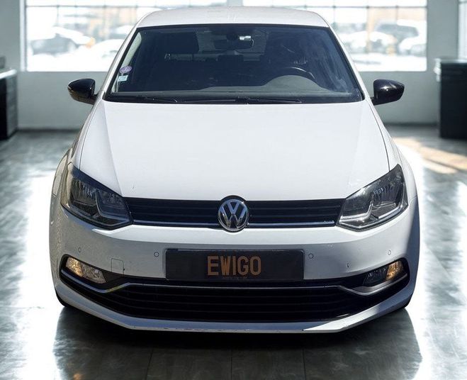 Volkswagen Polo 1.2 tsi 90 ch bluemotion cup garantie 12 Blanc de 2014