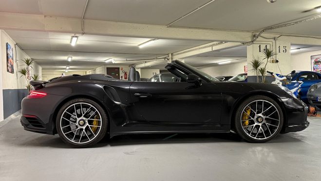 Porsche 911 Turbo S Cabriolet noir de 2016