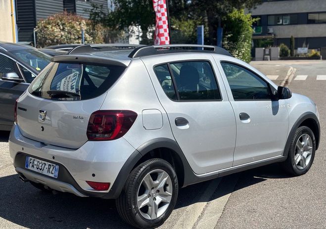Dacia Sandero Stepway 0.9 tCe 90ch Attelage Gris de 2018
