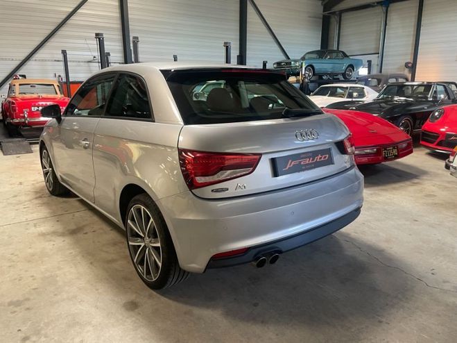 Audi A1 1.4 TFSi A125 ch AMBITION LUXE 125 ch GRIS de 2017