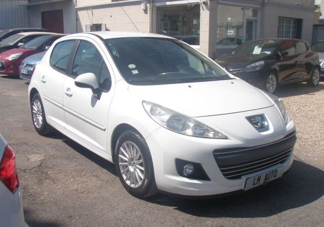Peugeot 207 (2) 1.4 HDI 70 FAP PREMIUM 5P EURO5 Blanc de 2011