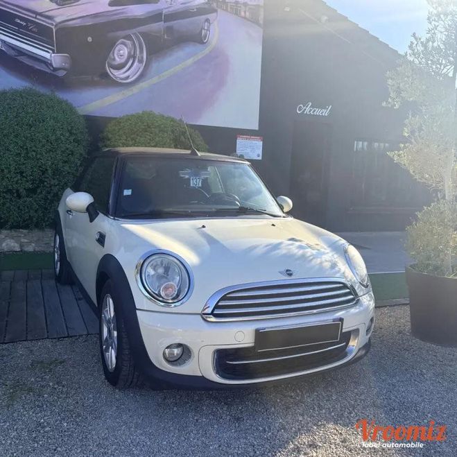 Mini Cabrio 1.6 D 110 COOPER Blanc de 2012