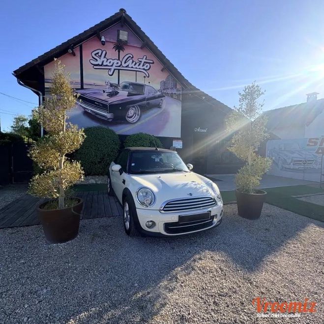 Mini Cabrio 1.6 D 110 COOPER Blanc de 2012