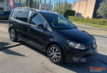  Voir d&eacute;tails -Volkswagen Touran 1.6 TDI 105 CV BLUEMOTION DESIGN EDITION &agrave; Coigni�res (78)