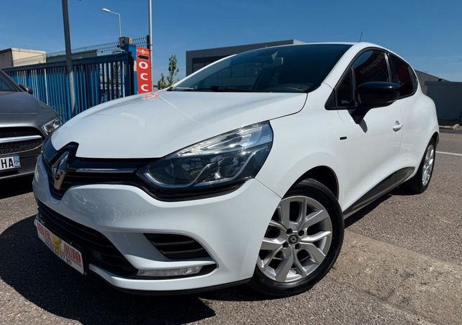 Renault Clio IV 0.9 TCe 90ch energy Limited 5p 1�re M Blanc de 2018