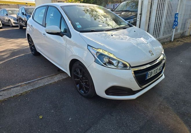 Peugeot 208 1.6l blueHDI 75ch Active Blanc de 2016