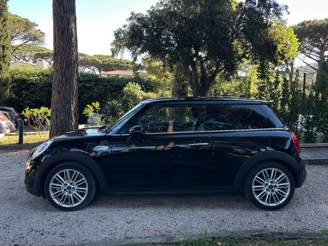 Mini One HATCH 3 PORTES F56 Cooper S 192 BVA6 Red Noir de 2016