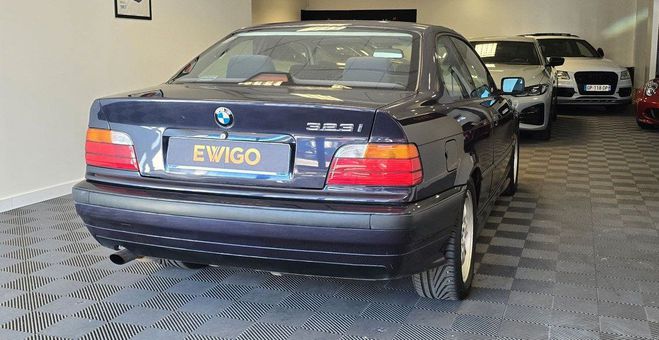 BMW Serie 3 e36 coupe 323i 2.5 170ch   origine franc Violet de 1996
